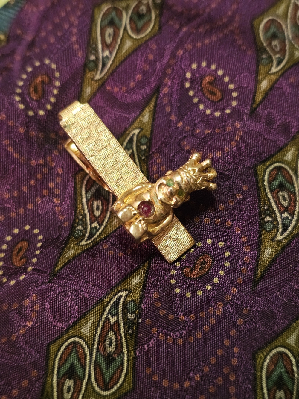 Gold-Tone  Tie Clip with Red Accent - Men Jewelry